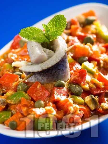 Тунизийска салата с херинга - снимка на рецептата